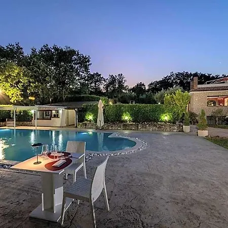 Bed & Breakfast La Selva Incantata - Con Piscina E Giardino Privato Montemiletto