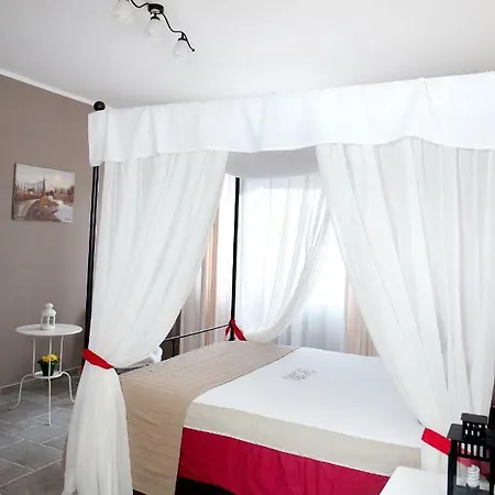 فندق مبيت وإفطار La Selva Incantata - Con Piscina E Giardino Privato Montemiletto